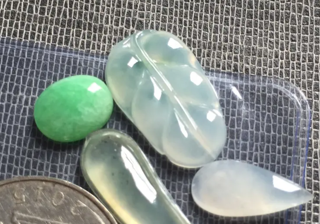 缅甸天然翡翠玉石雕刻抛光18Ｋ金925银镶嵌